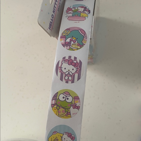 Hello Kitty Stickers - Picture 4 of 4